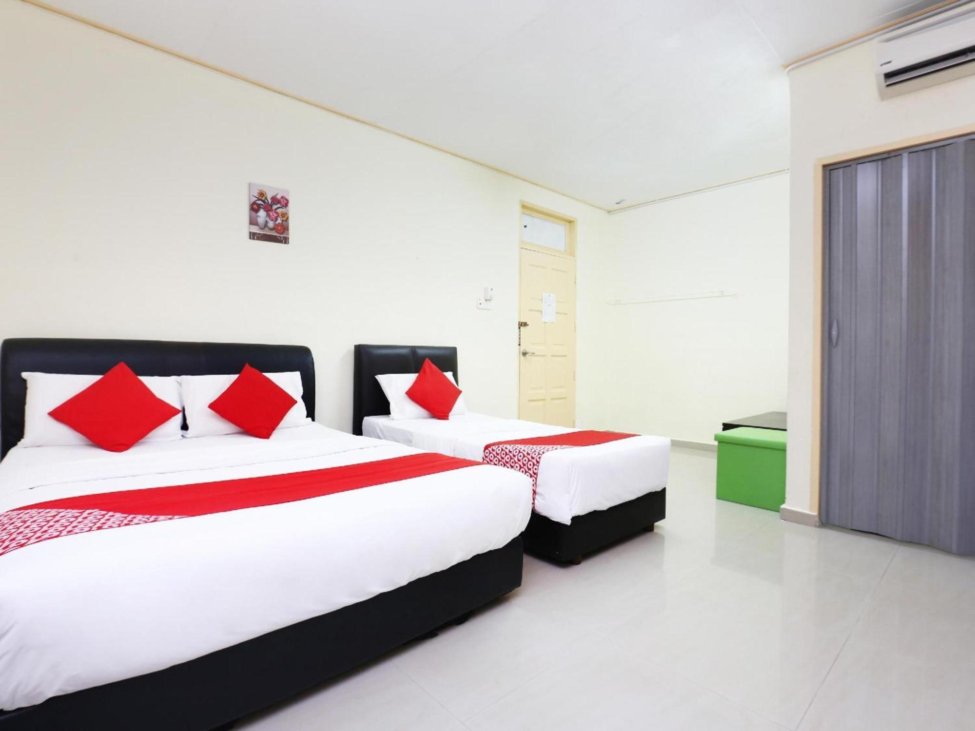 Super Oyo 89640 Hotel Pelangi Marang Exterior photo