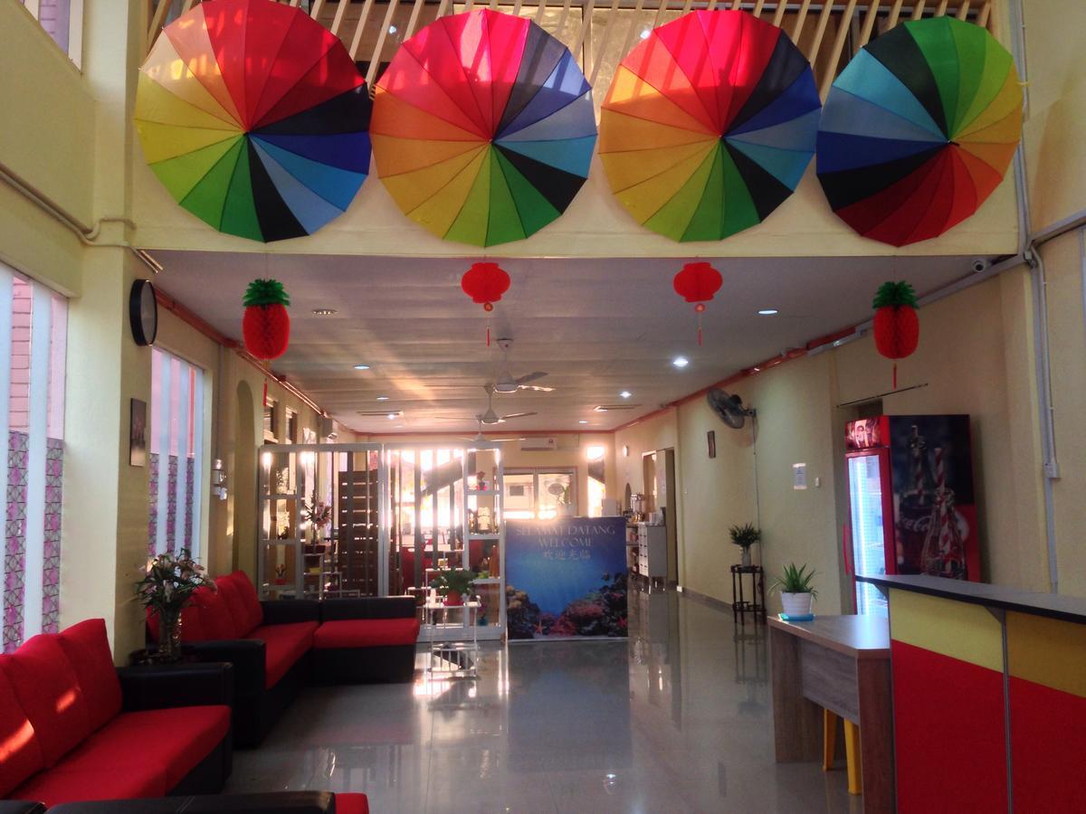 Super Oyo 89640 Hotel Pelangi Marang Exterior photo